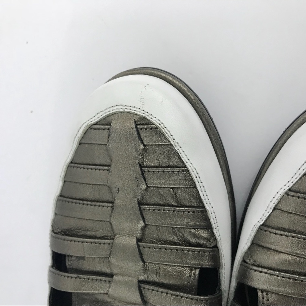 ❌Sold❌ Stuart Weitzman Slip on Sneakers - Picture 5 of 8